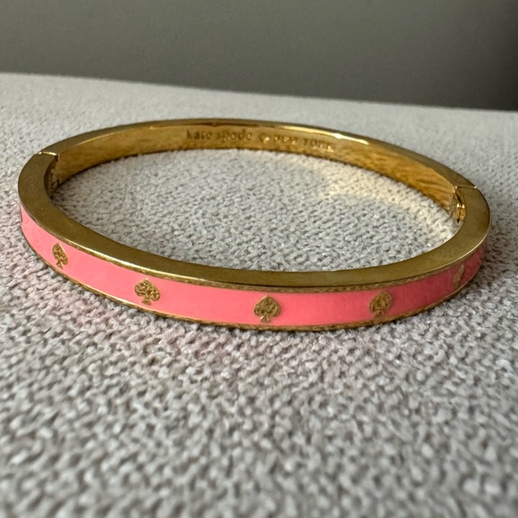 kate spade Jewelry - Kate Spade Enamel Hinged Bangle